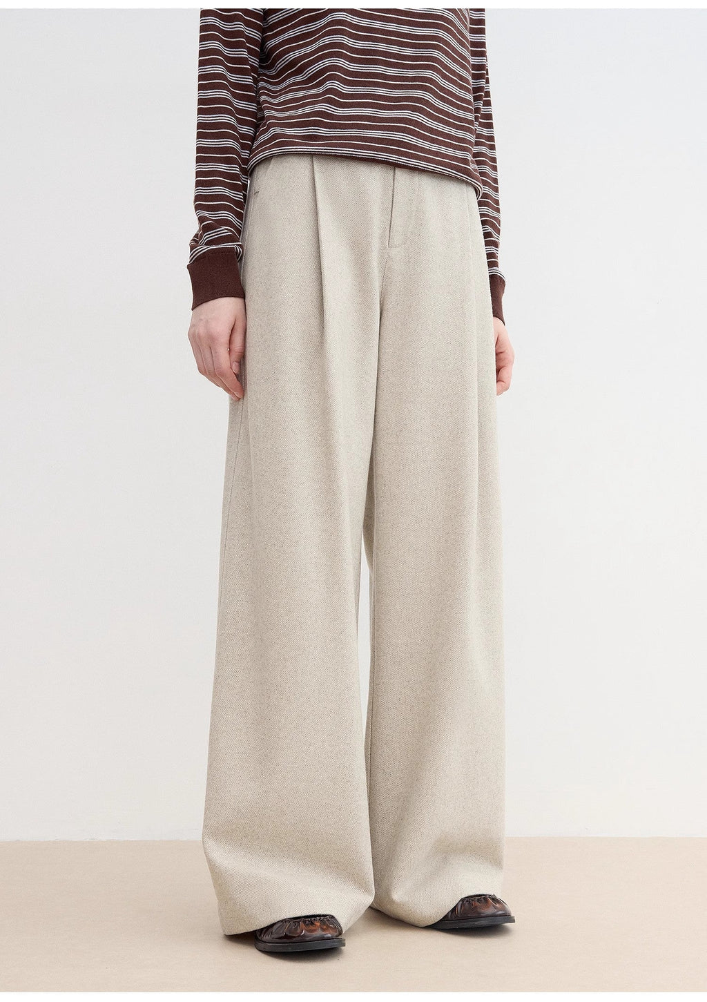 "Leisure Moments" classic low-waisted loose casual straight pants