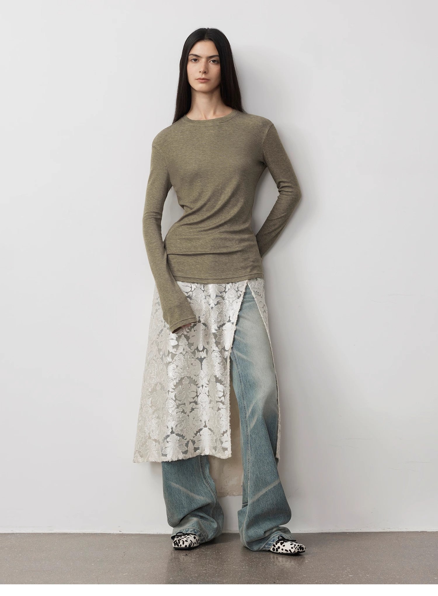 Lyocell wool stretch comfortable breathable fit minimalist solid color