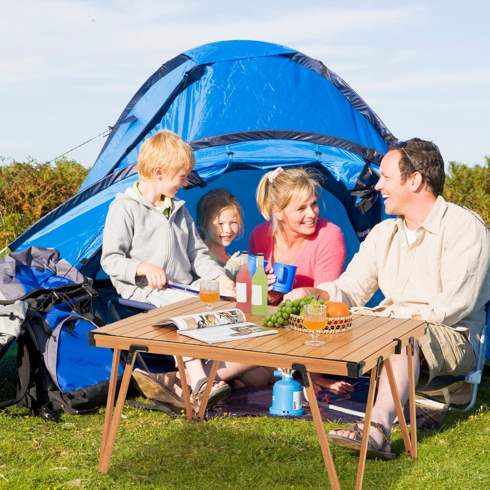 Folding Camping Table Picnic Table with Storage Bag and Waterproof Desktop-Brown