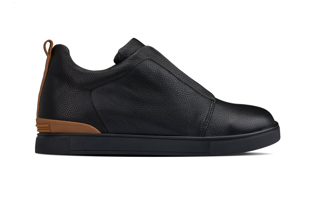 CALTO - J1931  - 2.6 Inches Taller (Black / Black Sole) - Slip-On Snoafers