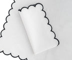 Napkins Black and White - Closewave Scalloped Edge