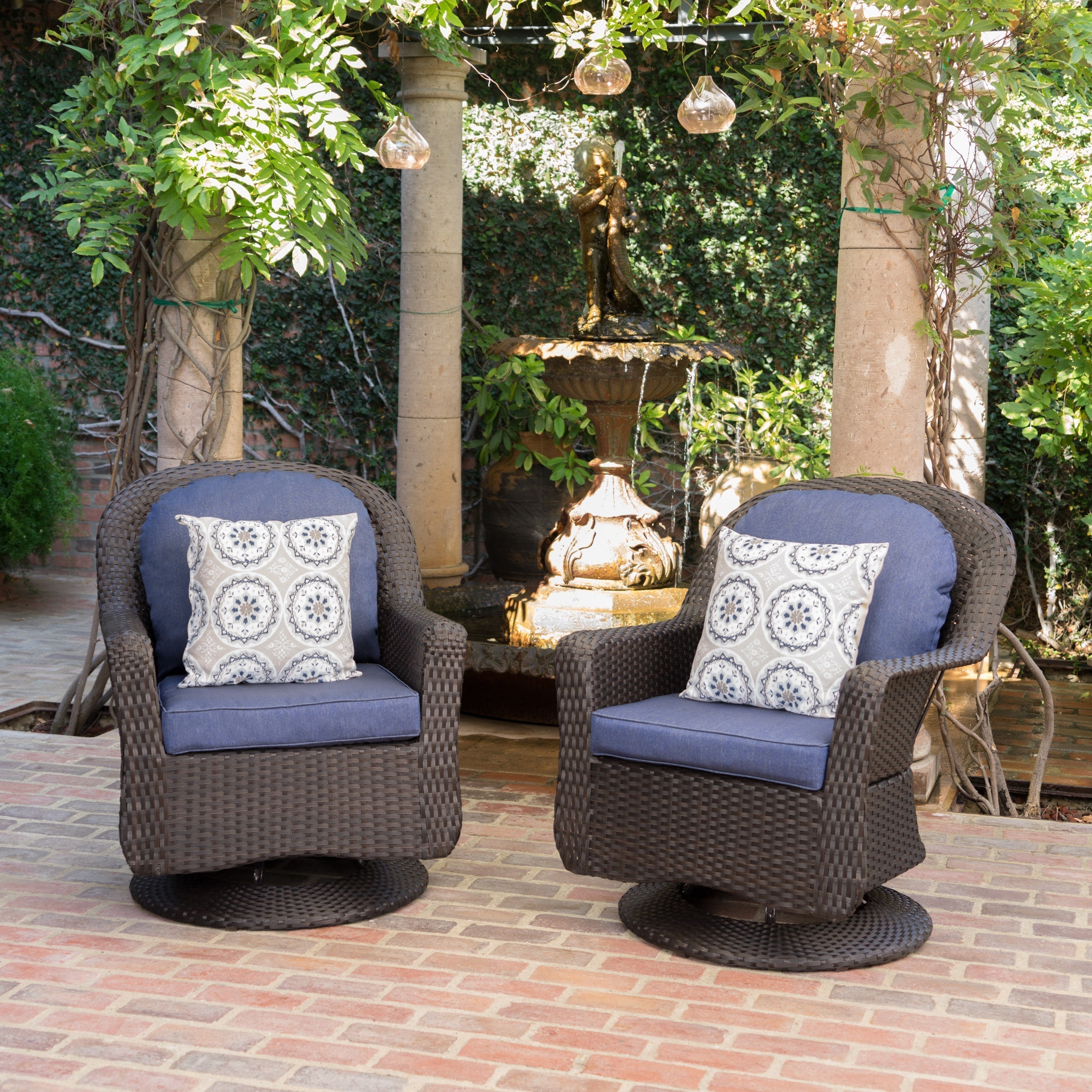 Liam Swivel Club Chair (Set of 2)