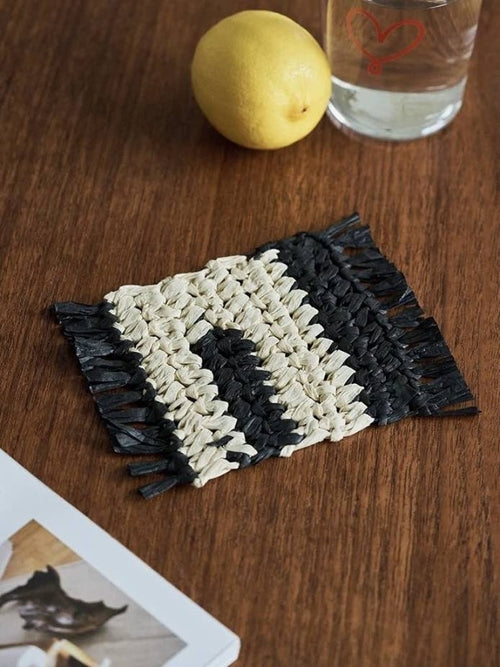 Handmade Retro Nordic Woven Reed Placemat Set of 4 Pcs for Elegant