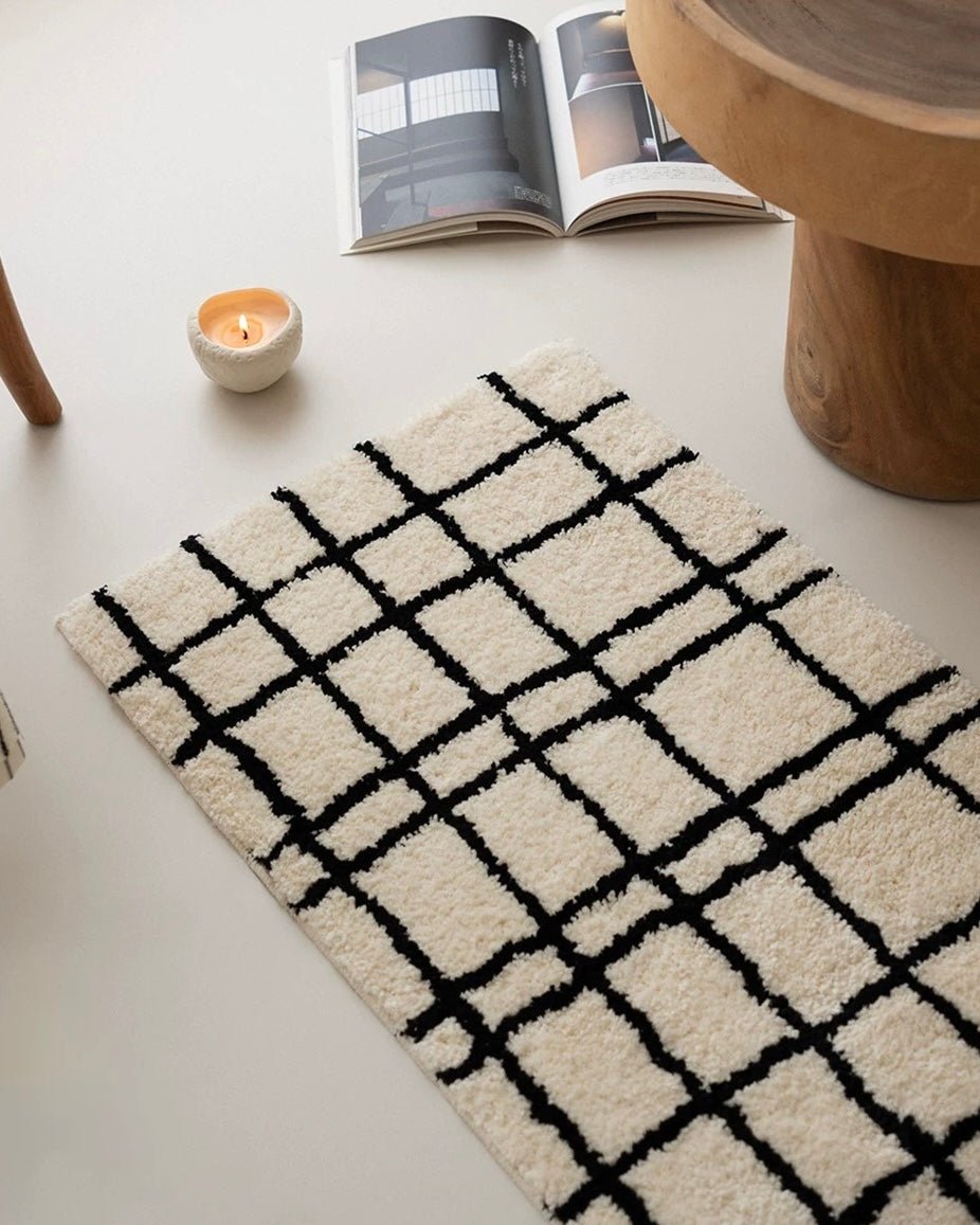 Ultra Soft Minimalist Nordic Stripe Bath Rug, Absorbent, Anti-slippery